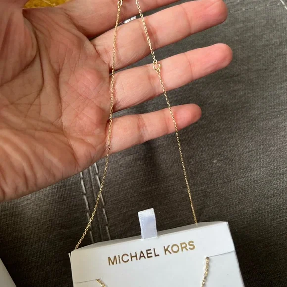 Michael Kors Logo Circle Necklace - Picture 7 of 8
